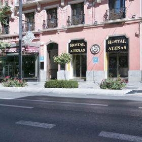 Granada Hotel with Parking for 3 euro
